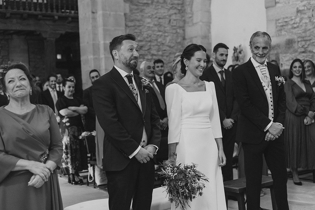 Pareja en su boda en Mijares, Cantabria