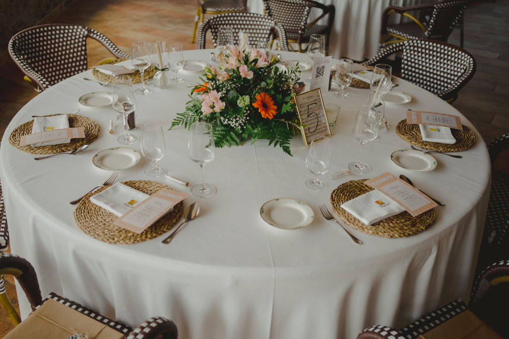 mesa de boda en el nuevo molino