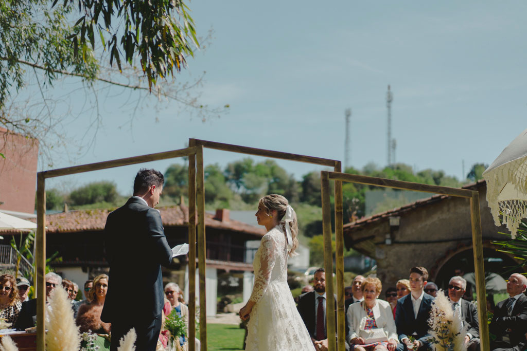 Novios en su boda