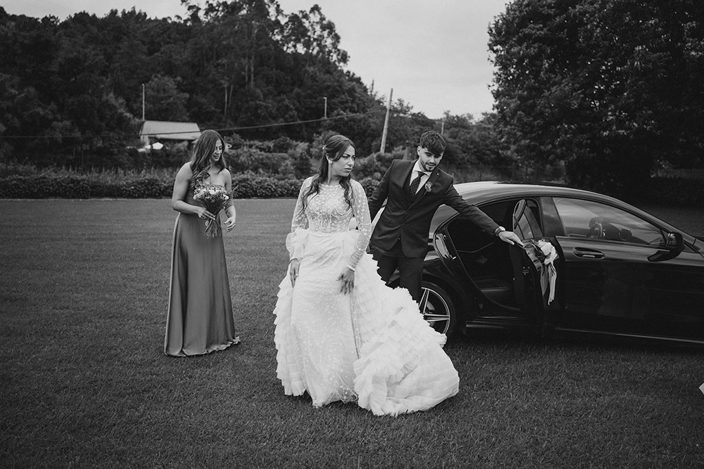 mejor fotógrafo de bodas en Santander coche