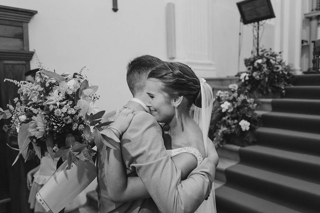 La mejor fotografía emocional de bodas en Cantabria hermano