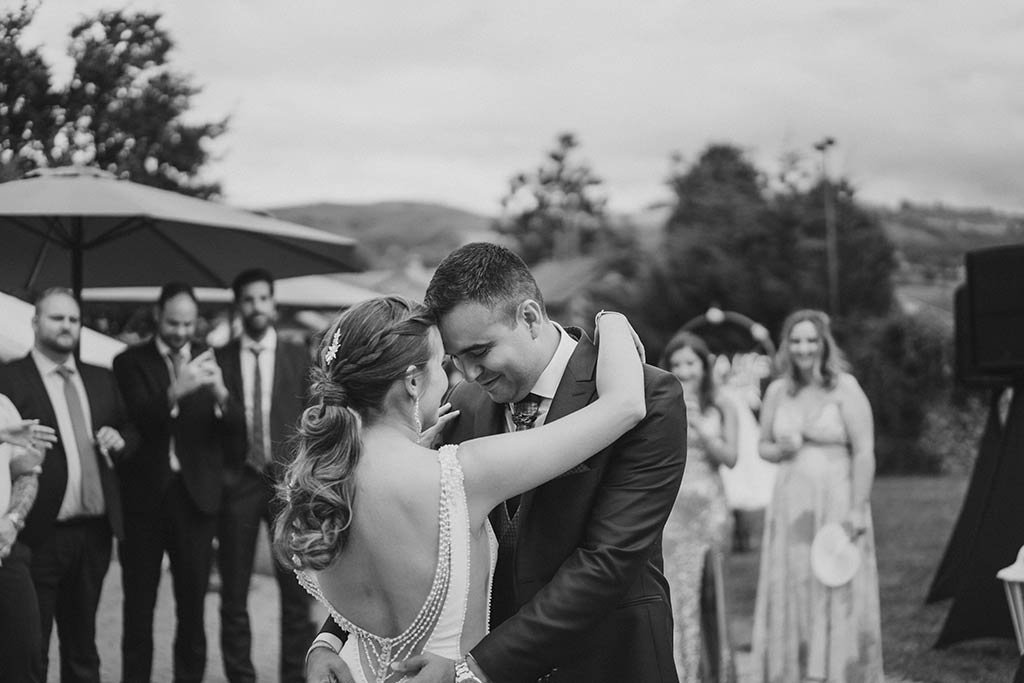 La mejor fotografía de boda en Cantabria de Marcos Greiz baile nupcial