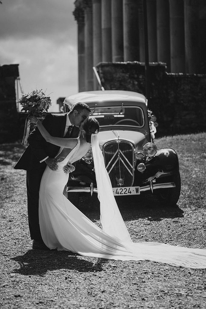 El mejor fotógrafo de bodas en Cantabria beso