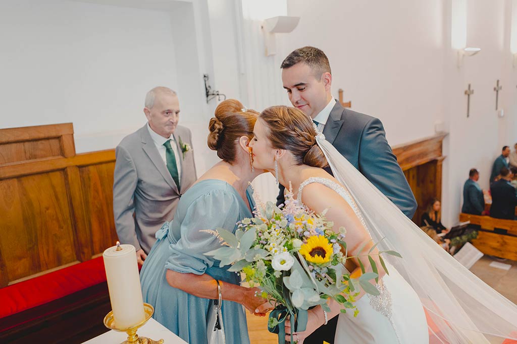 La mejor fotografía emocional de bodas en Cantabria recepcion