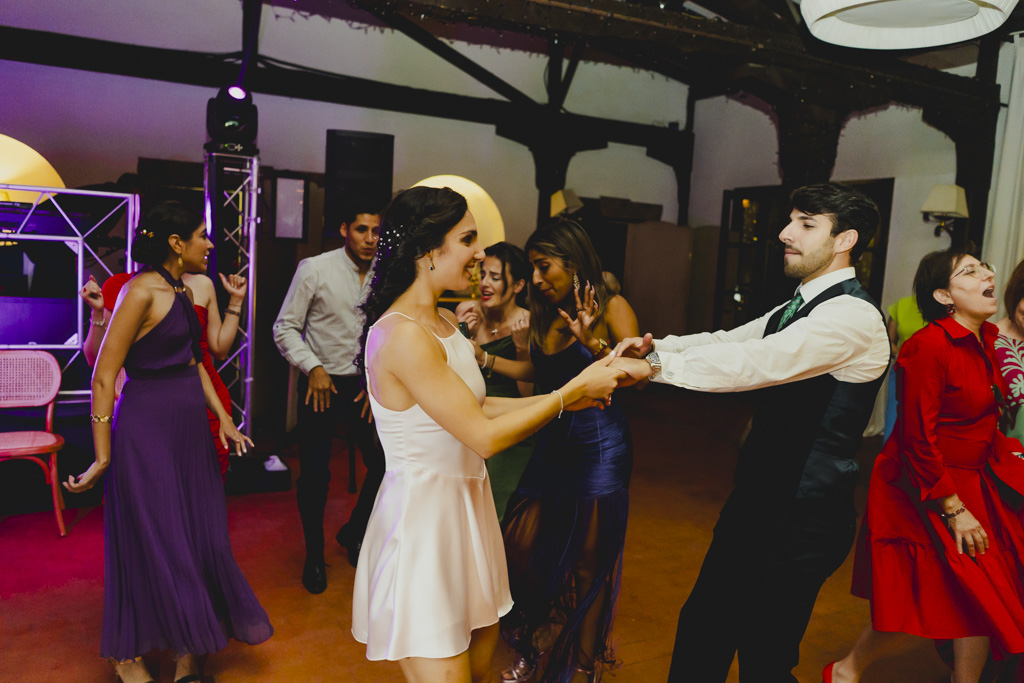 fotografía de boda emocional en Finca San Juan Cantabria Sara y Hermano