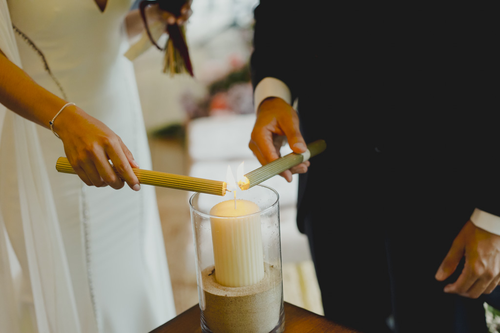 mejores fotografías de bodas emocional en Cantabria Finca San Juan velas